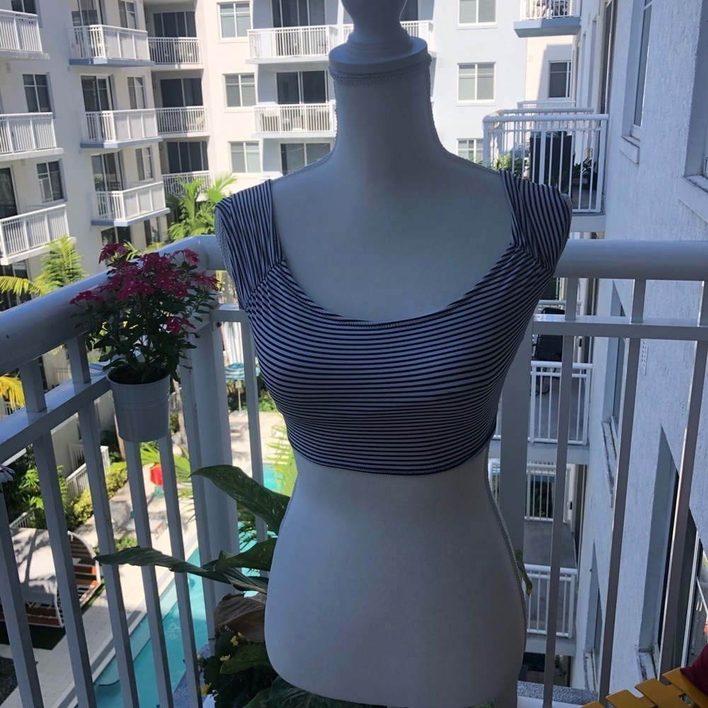Victoriaās Secret bikini top xs